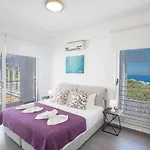 Villa Chloe Luxury *