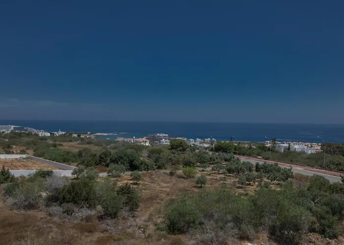 Chloe Luxury Villa *