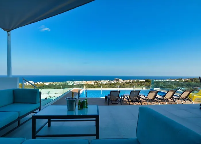 Chloe Luxury * Protaras