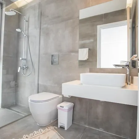 Chloe Luxury Βίλα