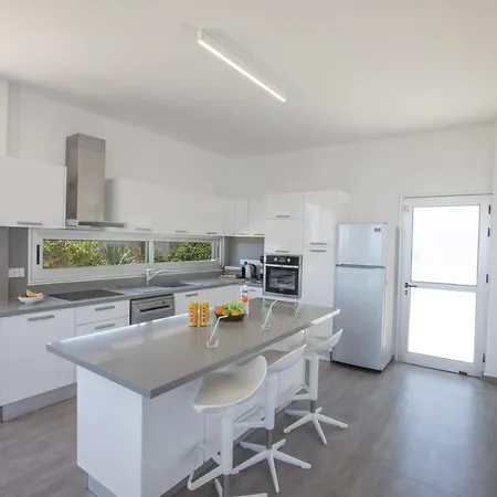 Chloe Luxury Βίλα *