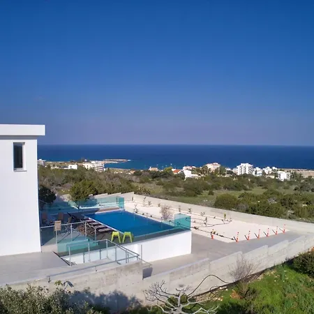 Chloe Luxury * Protaras