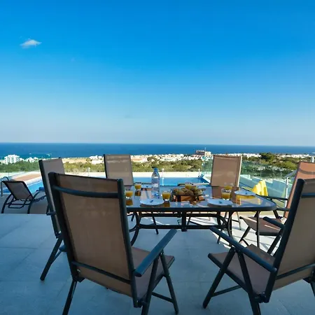Chloe Luxury Villa