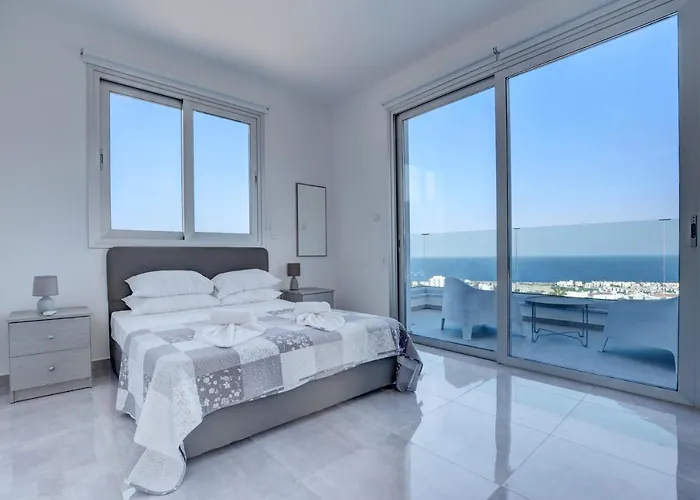 Chloe Luxury Vila Protaras